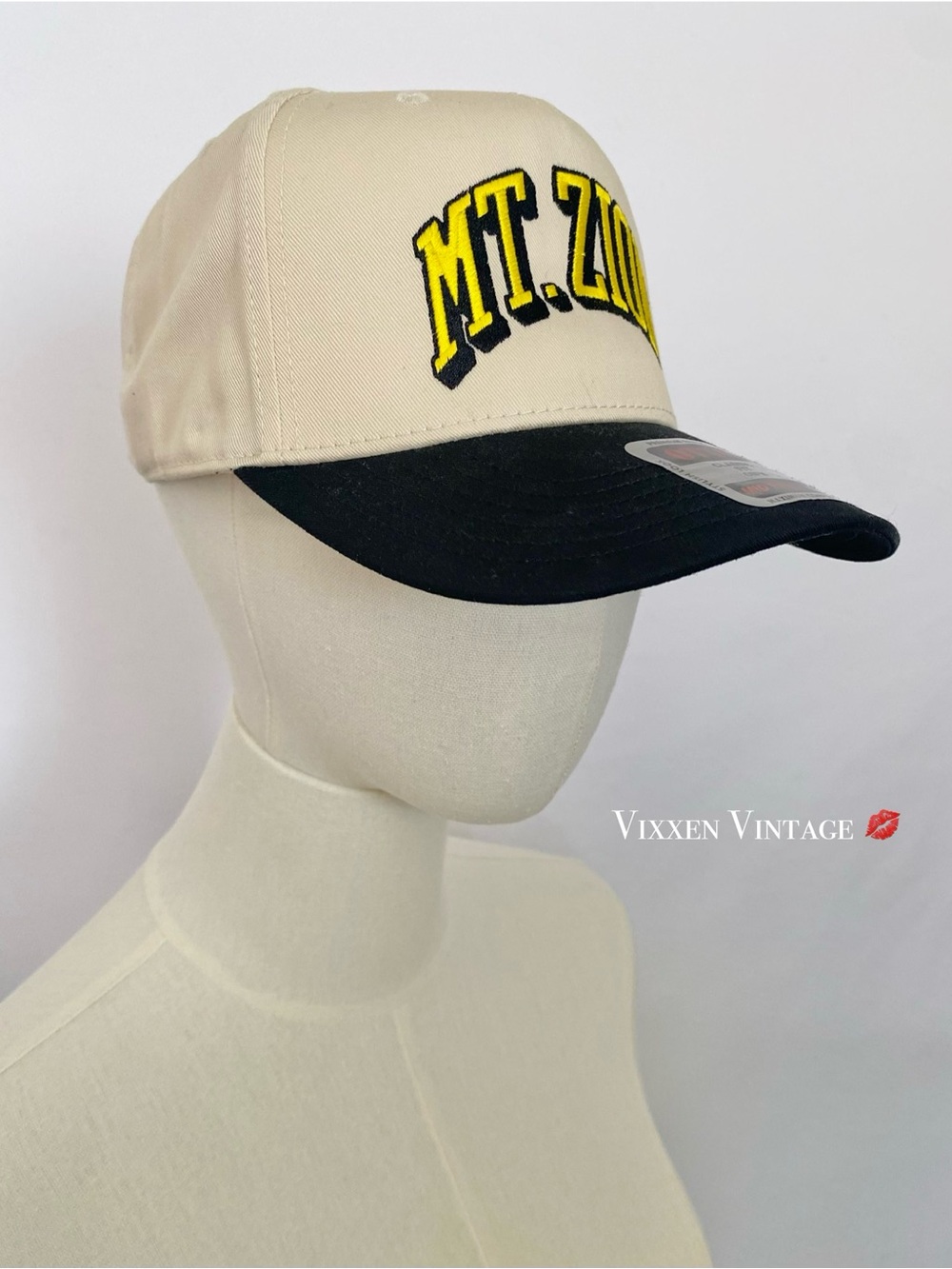 OTTO 'MT. ZION 5-PANEL MID PROFILE BASEBALL CAP' IN BLACK/NATURAL